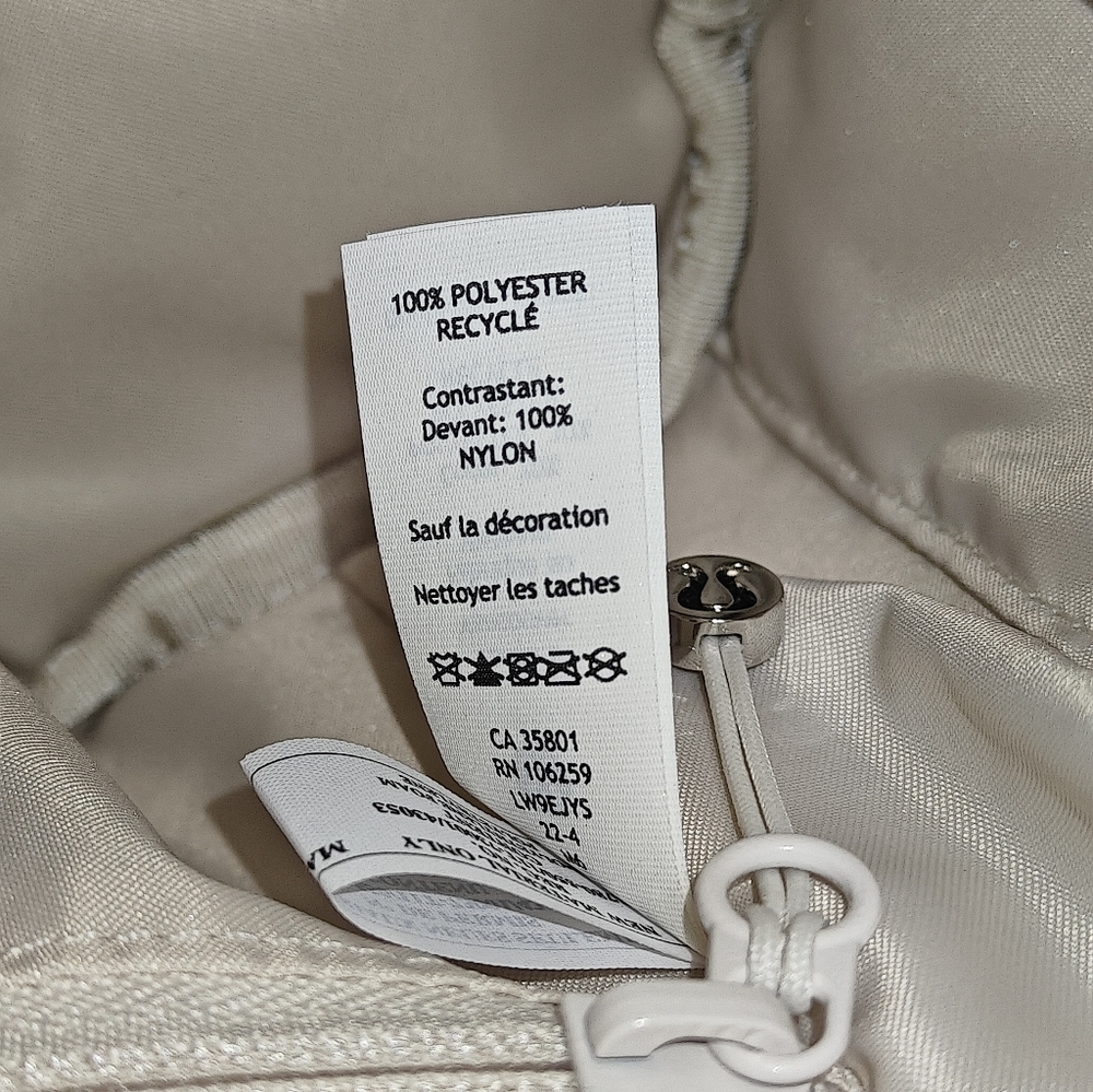 LULULEMON New Year Crossbody White Opal Fleece Bucket Bag 2.5L - Picture 15 of 16